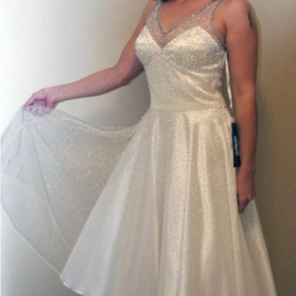 Elegant White Evening Dress